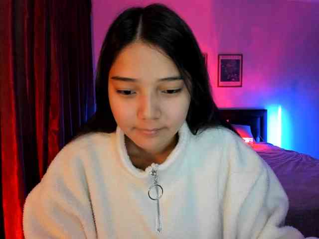 MilanaMittt webcam