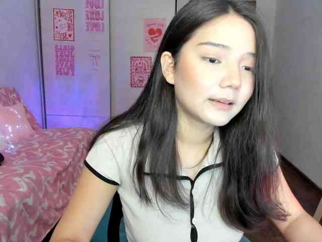 MilanaMittt webcam
