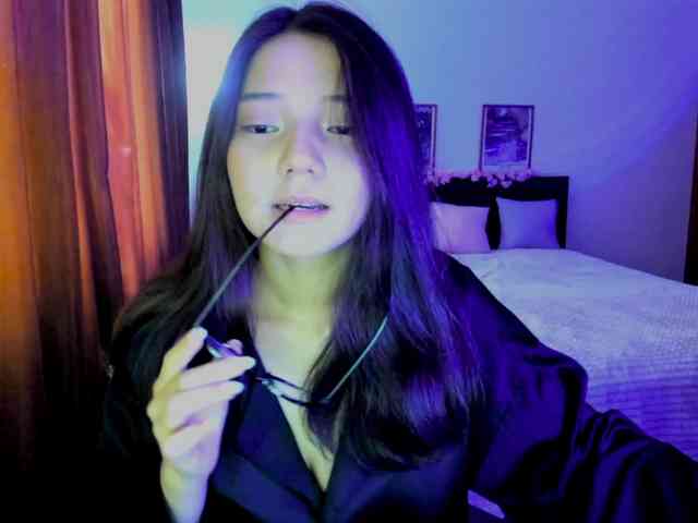 MilanaMittt webcam