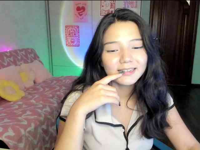 MilanaMittt webcam