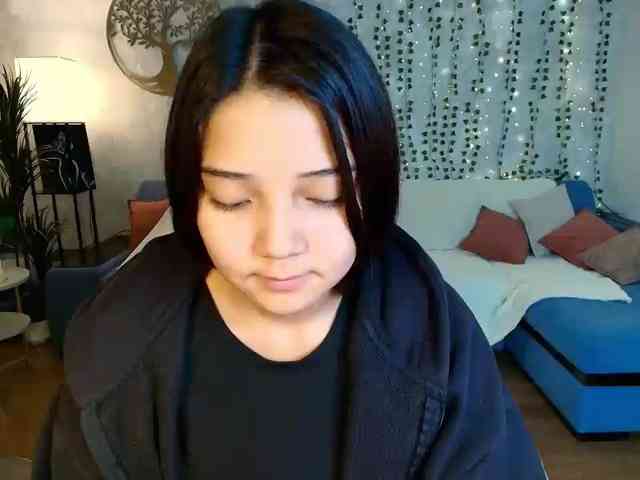 MilanaMittt webcam