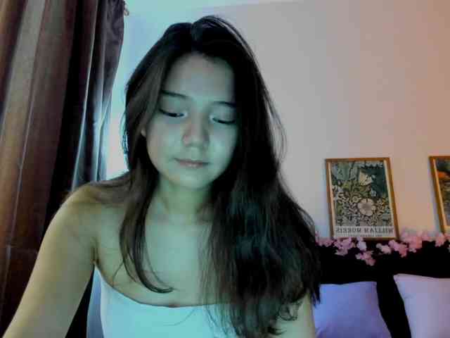 MilanaMittt webcam