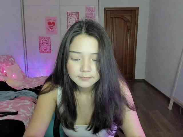 MilanaMittt webcam