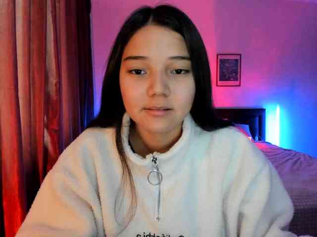 MilanaMittt webcam