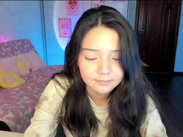 MilanaMittt webcam