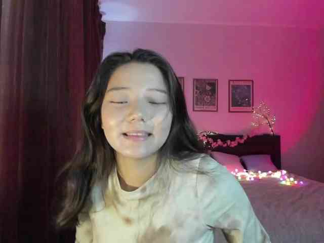 MilanaMittt webcam