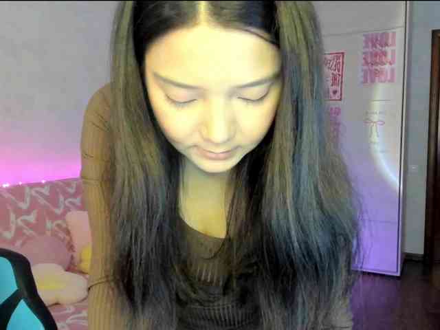 MilanaMittt webcam