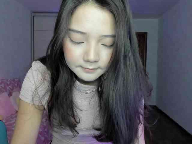 MilanaMittt webcam