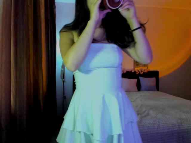 MilanaMittt webcam