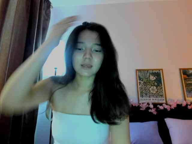 MilanaMittt webcam
