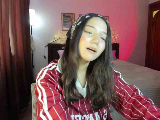 MilanaMittt webcam
