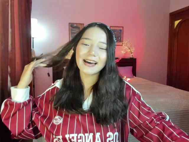 MilanaMittt webcam