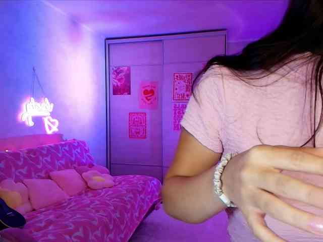 MilanaMittt webcam