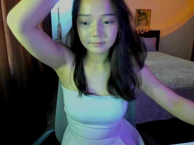 MilanaMittt webcam