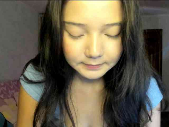 MilanaMittt webcam