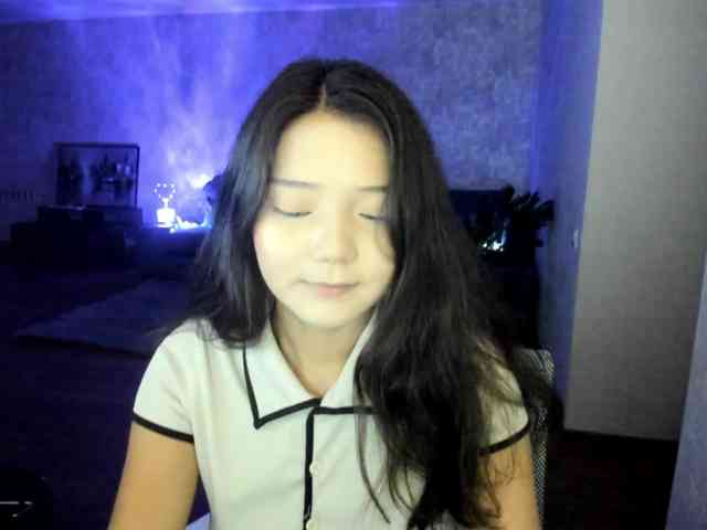 MilanaMittt webcam
