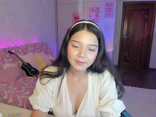 MilanaMittt webcam