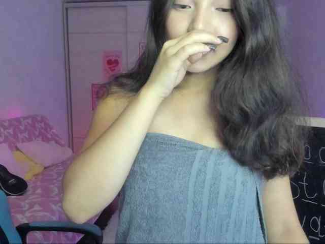 MilanaMittt webcam
