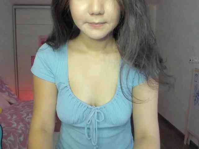 MilanaMittt webcam