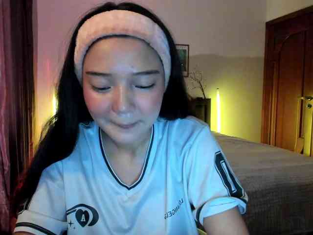 MilanaMittt webcam