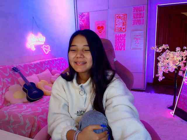 MilanaMittt webcam