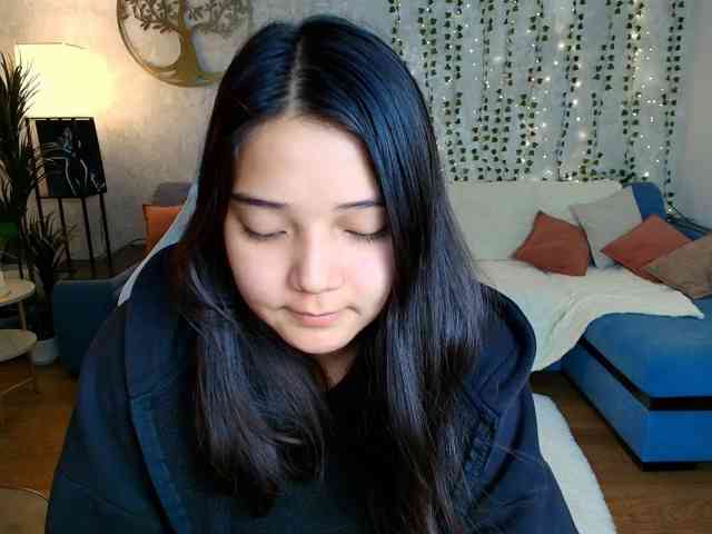 MilanaMittt webcam