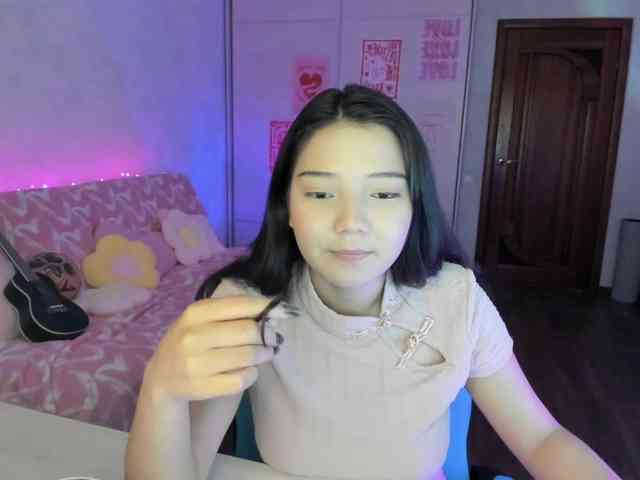 MilanaMittt webcam