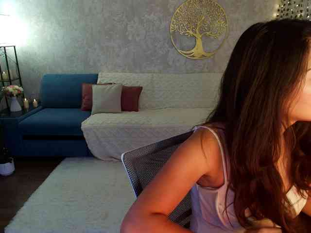MilanaMittt webcam