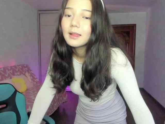 MilanaMittt webcam