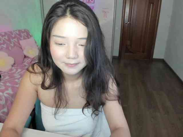 MilanaMittt webcam