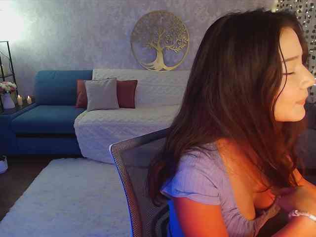 MilanaMittt webcam