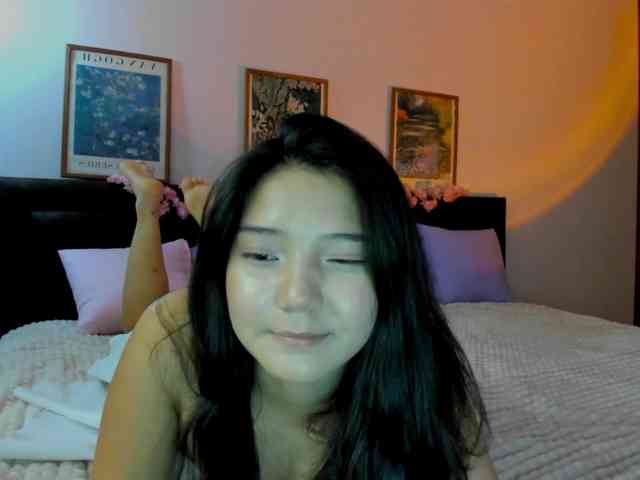 MilanaMittt webcam