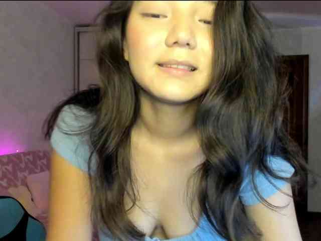MilanaMittt webcam