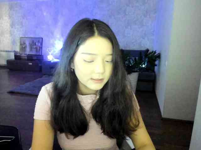 MilanaMittt webcam