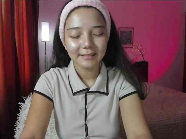 MilanaMittt webcam