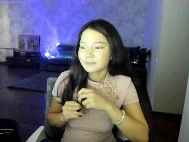 MilanaMittt webcam