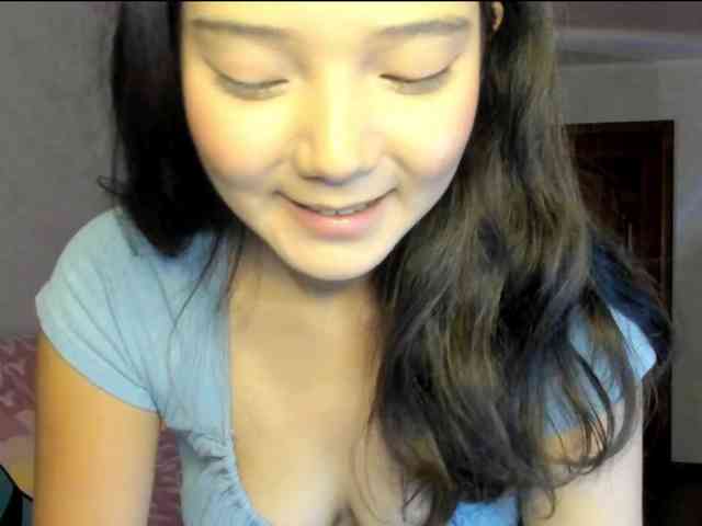 MilanaMittt webcam