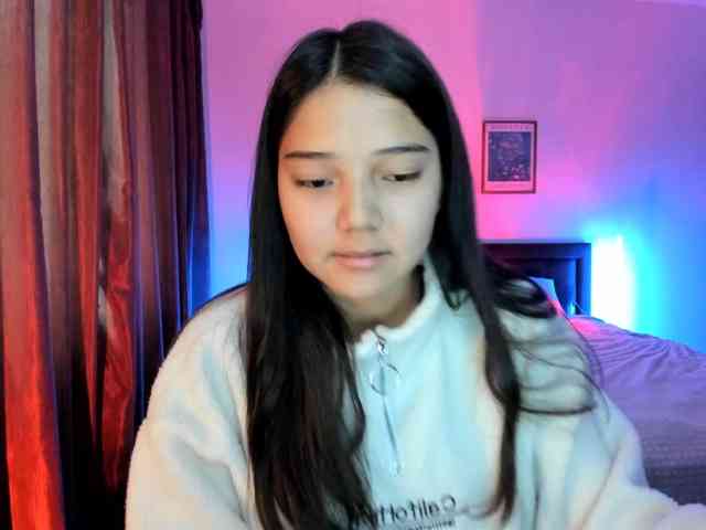 MilanaMittt webcam