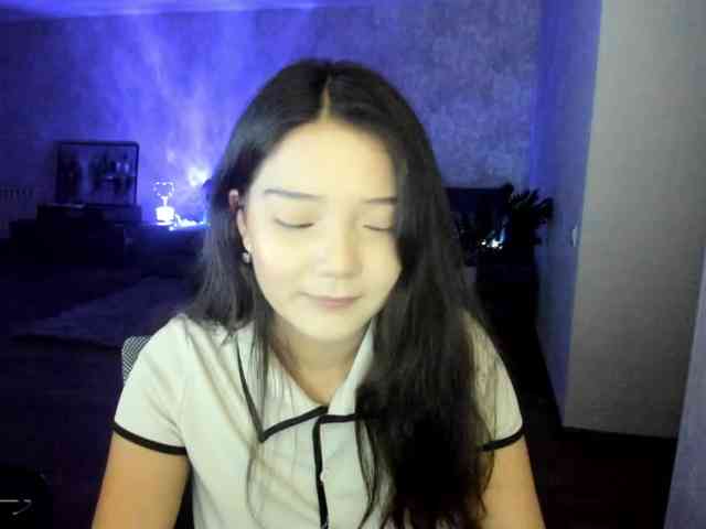 MilanaMittt webcam