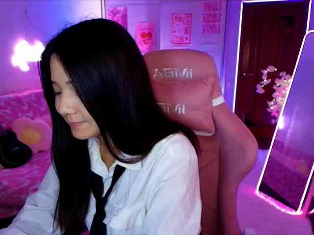 MilanaMittt webcam