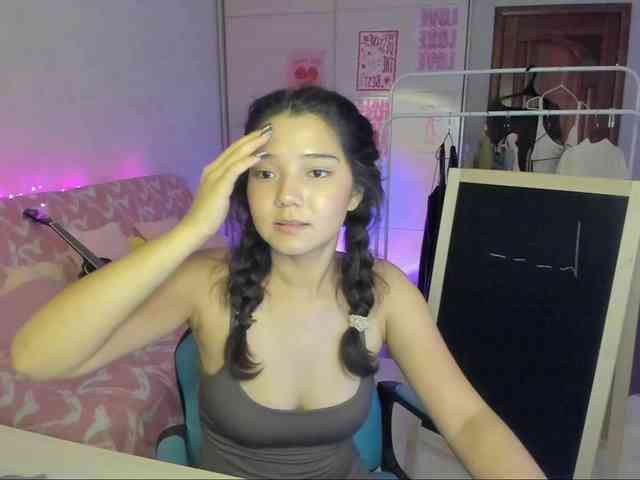 MilanaMittt webcam