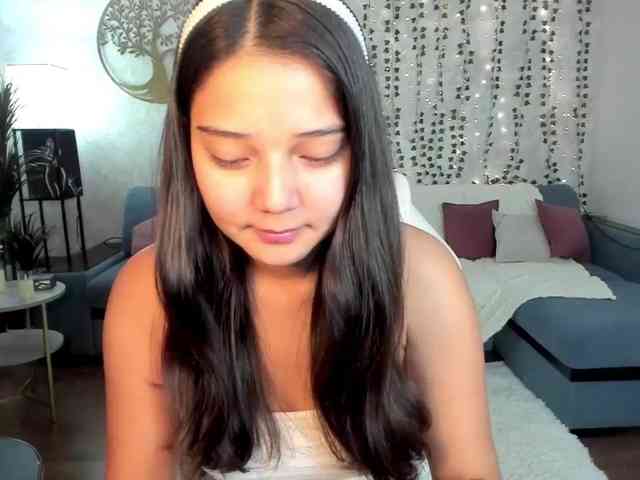 MilanaMittt webcam