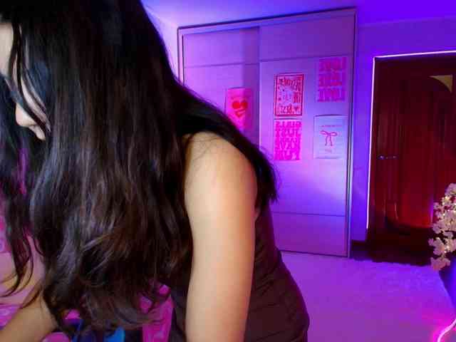 MilanaMittt webcam
