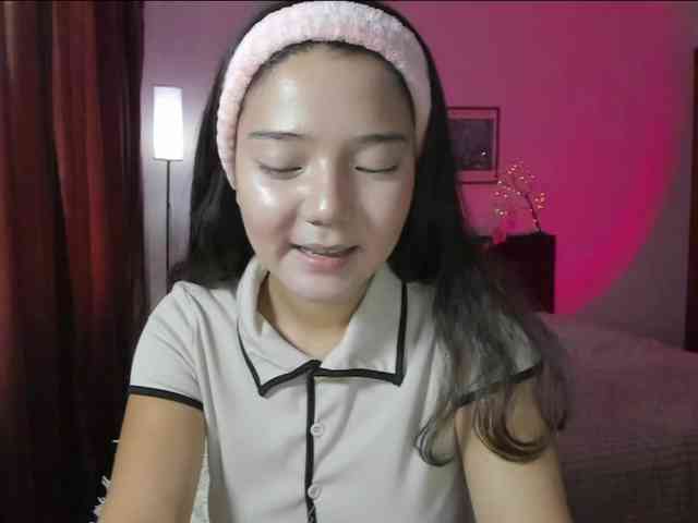 MilanaMittt webcam
