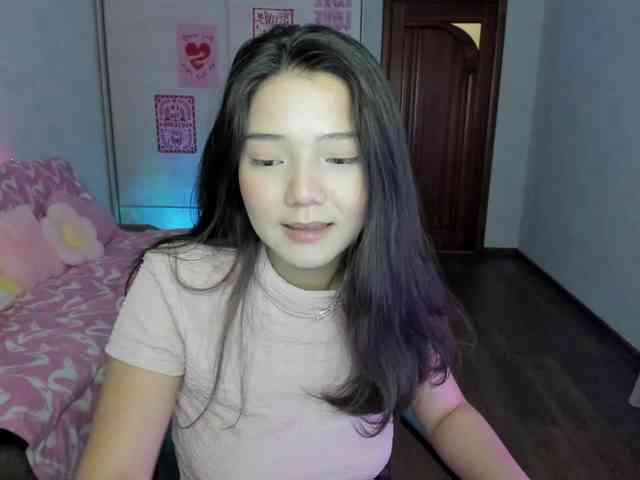 MilanaMittt webcam