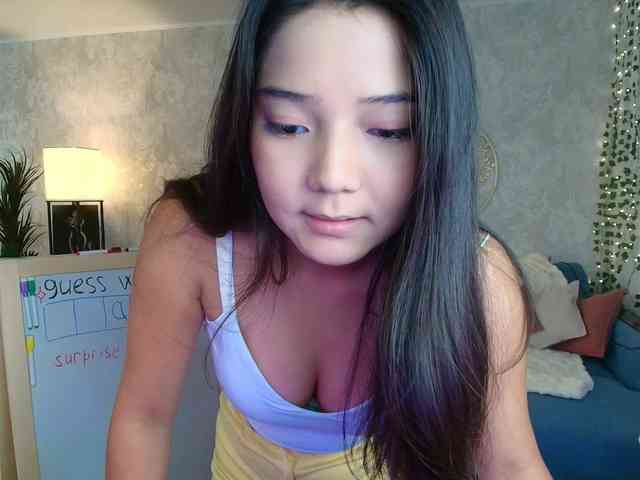 MilanaMittt webcam