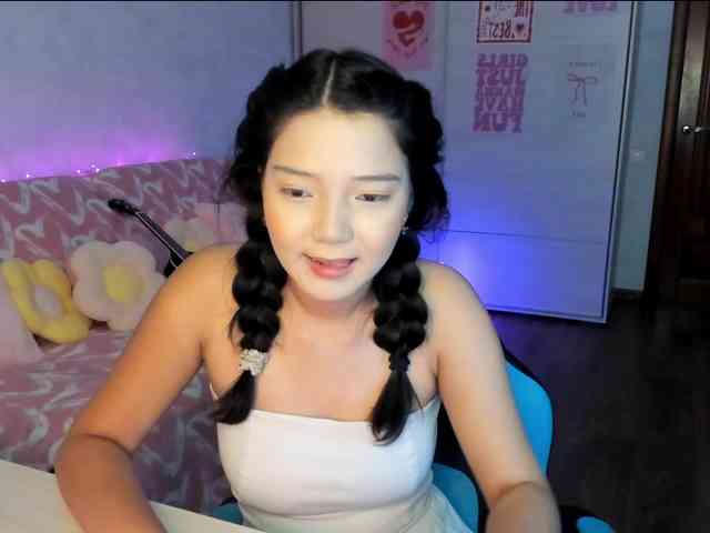 MilanaMittt webcam