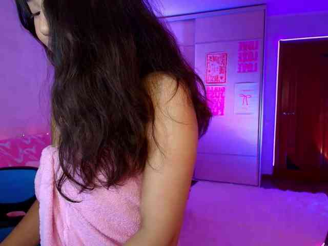 MilanaMittt webcam