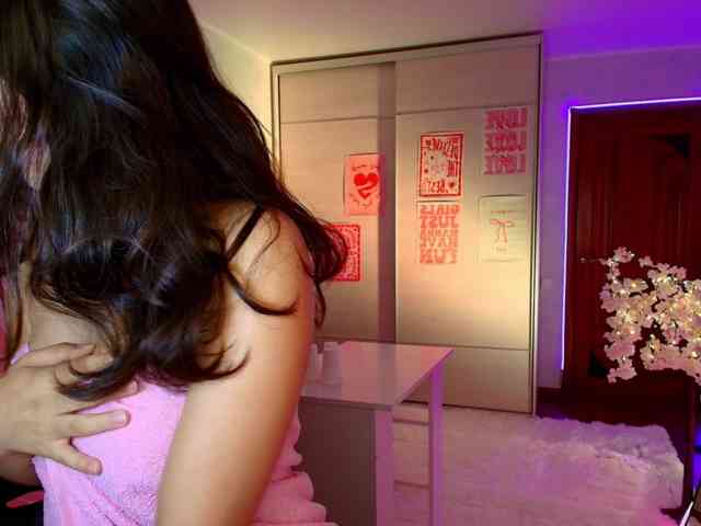 MilanaMittt webcam