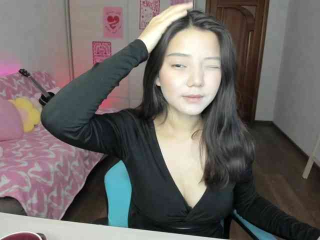MilanaMittt webcam